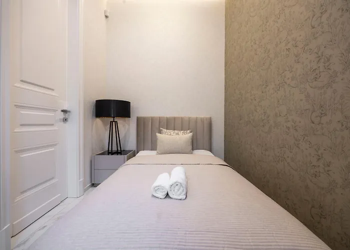 Apartmán Luxurious High-end Grand Next To The Basilica *