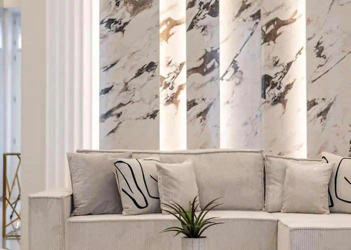 Luxurious High-end Grand Next To The Basilica *