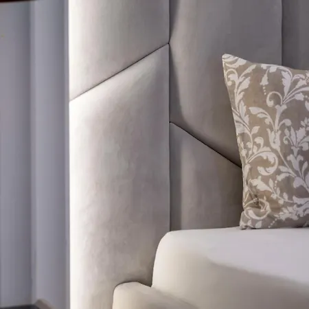 Luxurious High-end Grand Next To The Basilica *