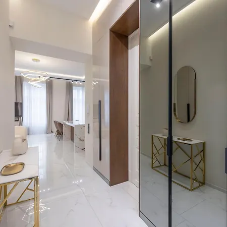 Luxurious High-end Grand Next To The Basilica 부다페스트
